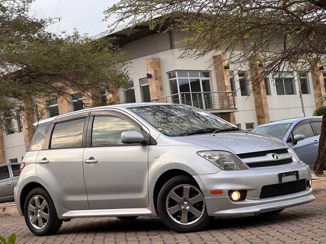 Toyota IST